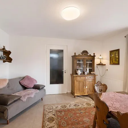 Feriendomizil Berta Benzingen 1 *
